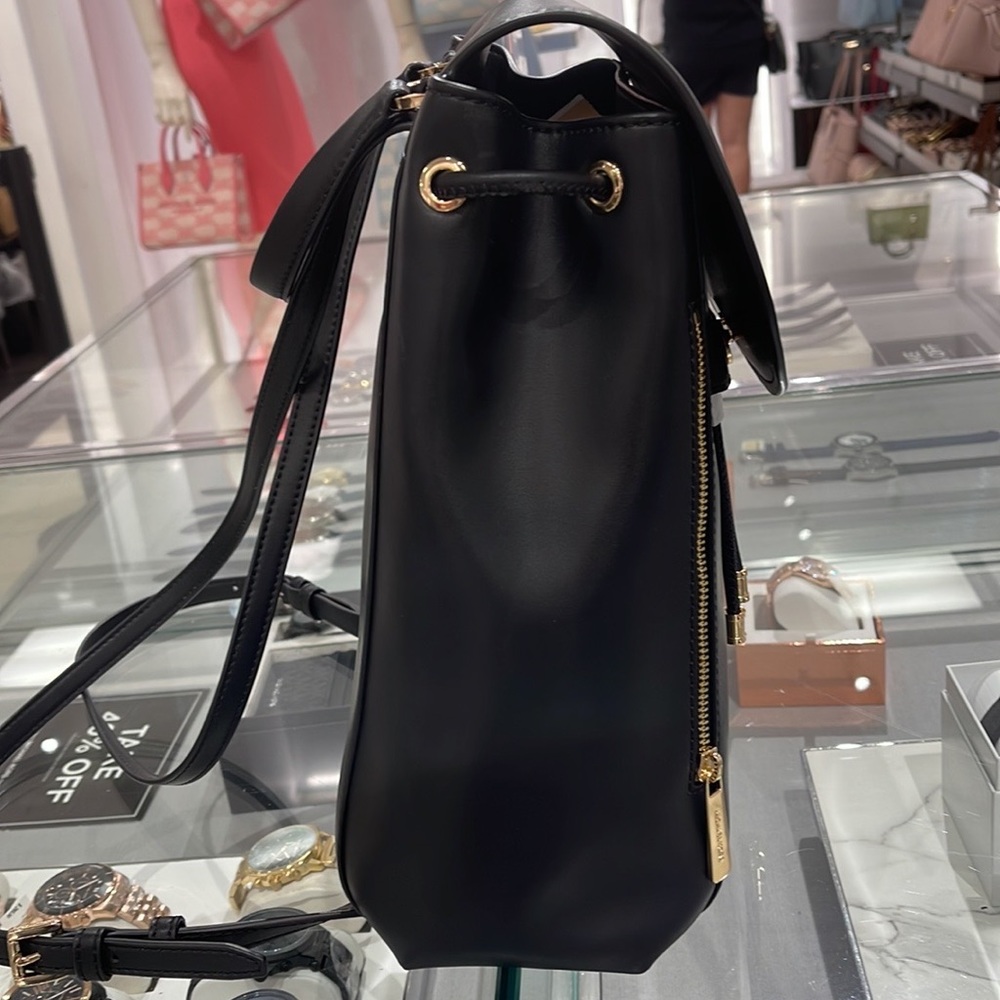 Michael Kors Backpack Bag Phoebe Medium Flap Drawstring Backpack Black 
NWT - Picture 10 of 16